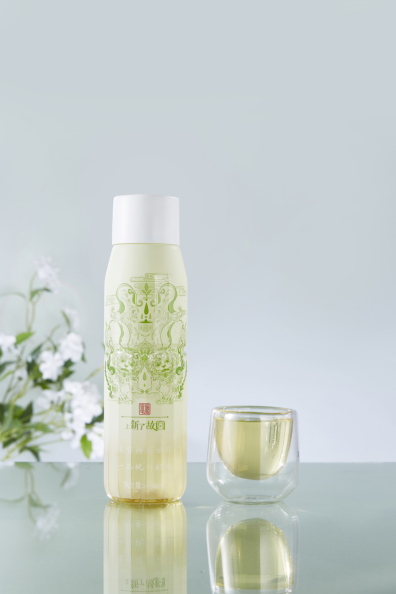 平仄-上新了故宫 联名茶饮料包装设计