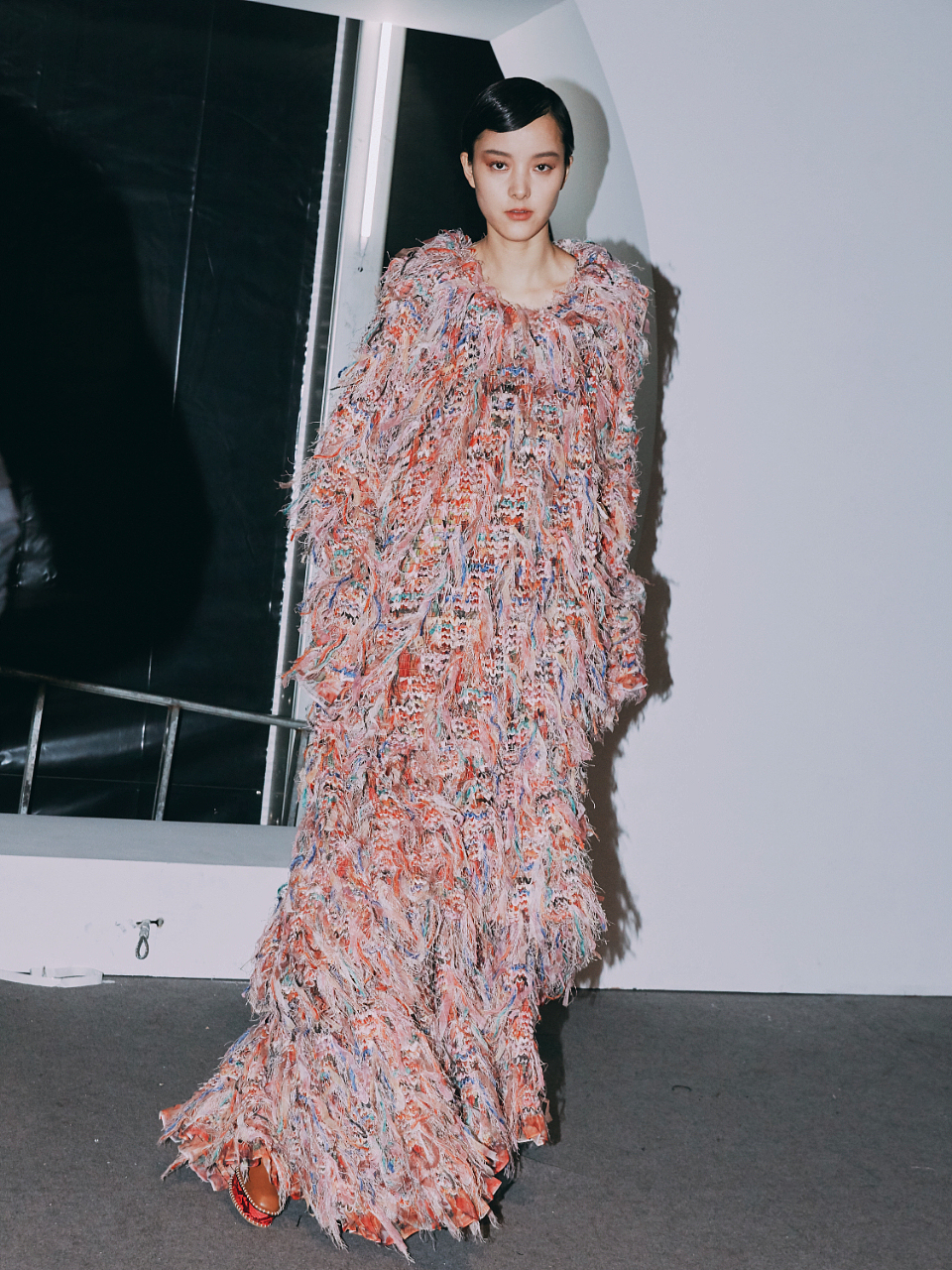 WANCAOYI菀草壹 秀场后台花絮（图ZMzA3MDAyODQw） - 产品摄影 - 站酷设计师摄影师UnaWong原创素材 - 站酷ZCOOL