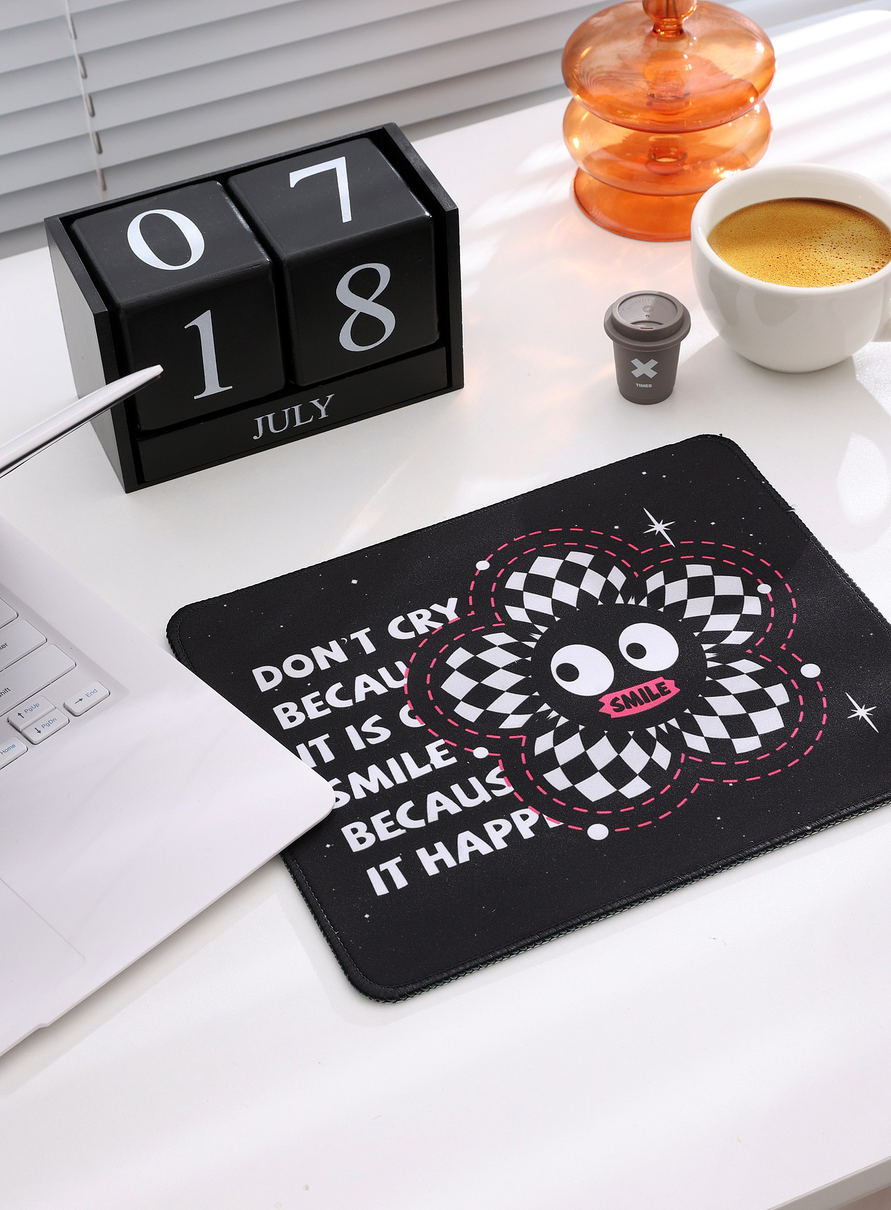 【原创插画】- 无理取闹·保持微笑 家居产品设计