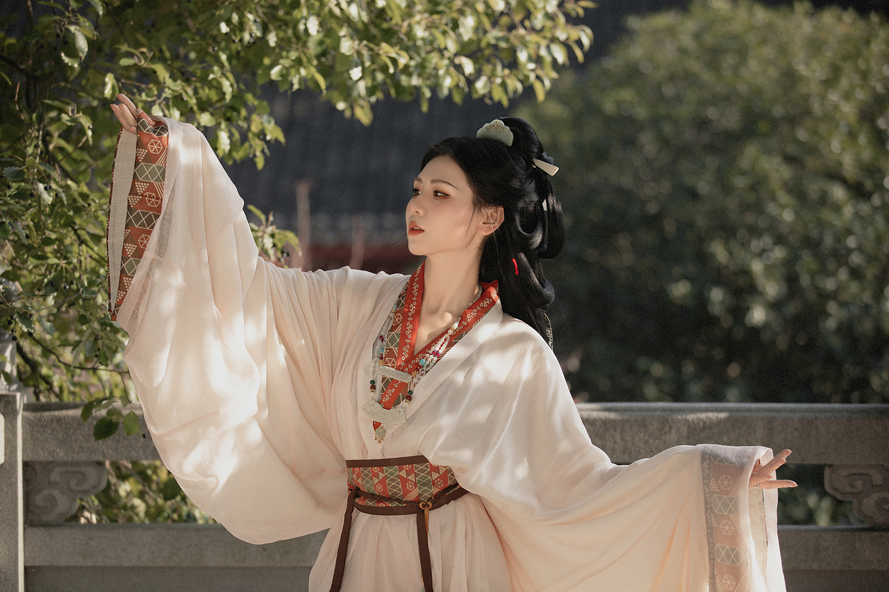 你的弦外之音太隐晦 世人听不懂（图ZMzYxMTc0NTQ0） - 人像摄影 - 站酷设计师路尘谨制原创素材 - 站酷ZCOOL