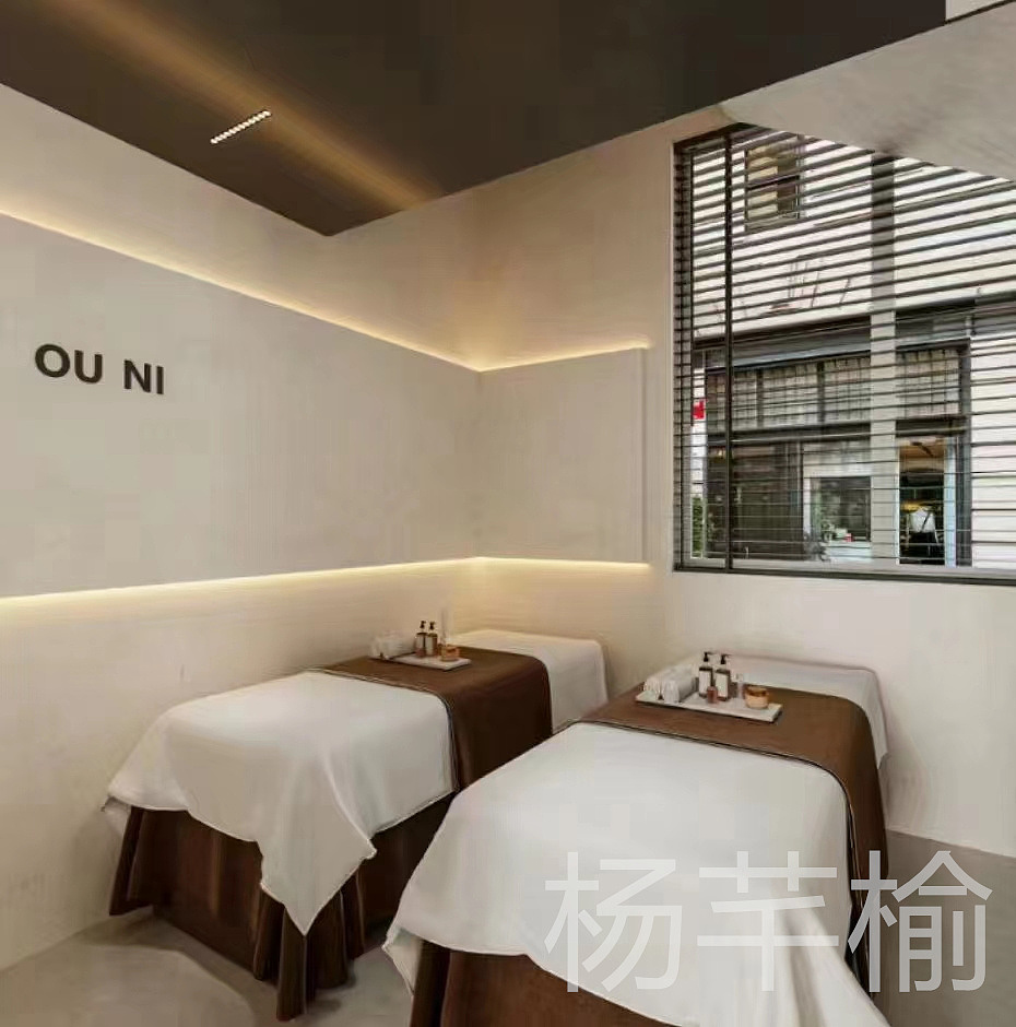 美甲美睫美发一体店门头