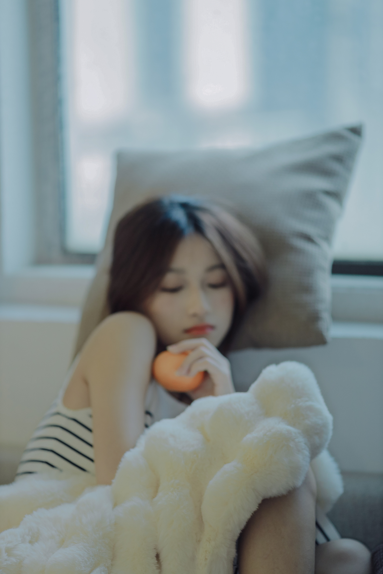 窗边（图ZMzQwMzIxNDg0） - 人像摄影 - 站酷设计师芥茉在拍照原创素材 - 站酷ZCOOL