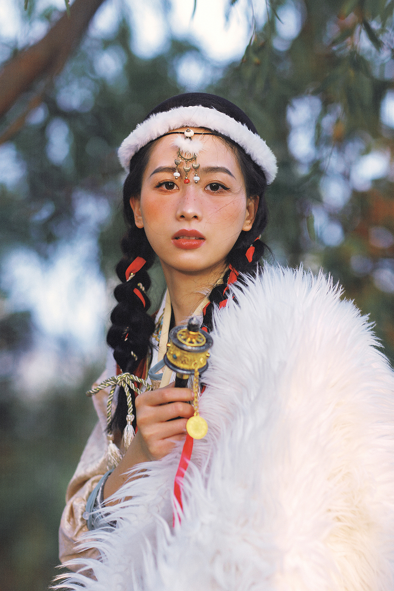 藏服写真，凉风有信/人像摄影/长沙约拍（图ZMzI1ODUwNjMy） - 人像摄影 - 站酷设计师一只鱼啊啊啊原创素材 - 站酷ZCOOL