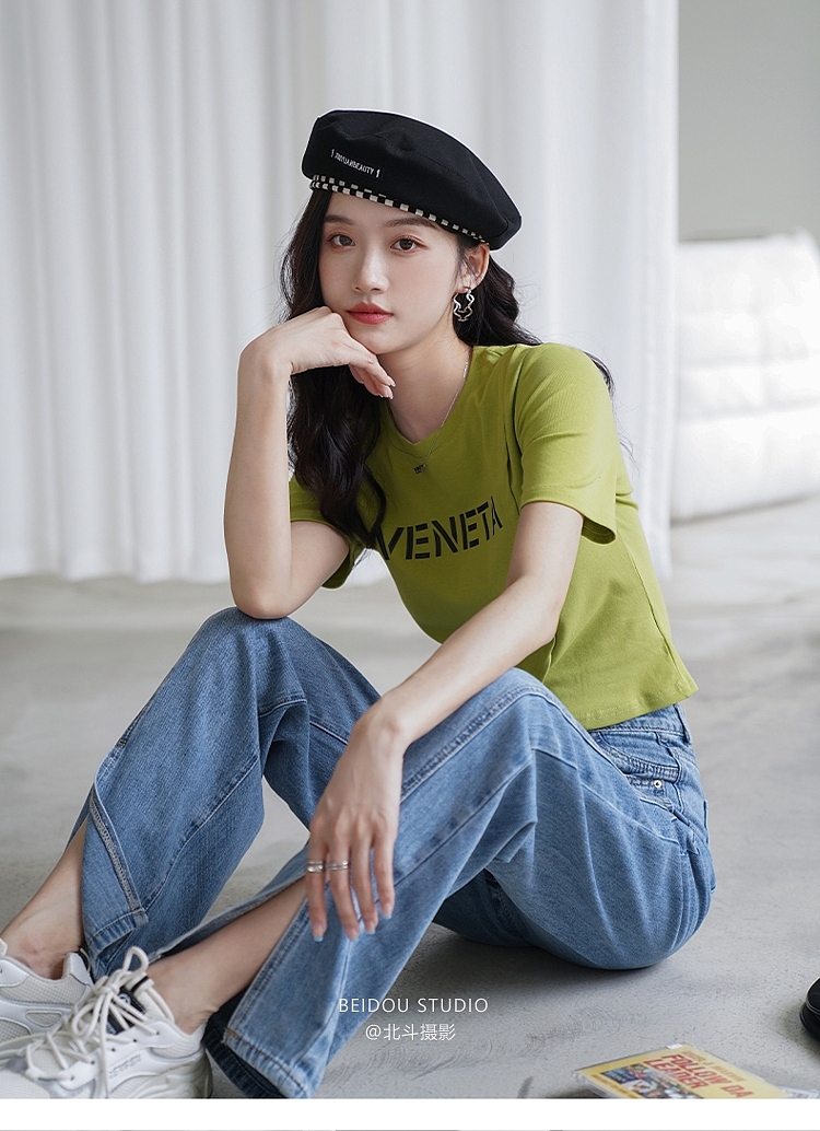 模特小咪 短袖T恤拍摄 上衣拍照