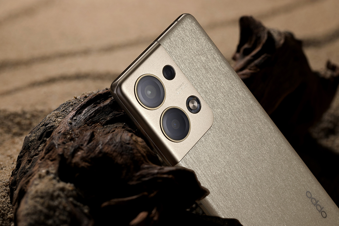 OPPO Reno9 Pro+ 明日金