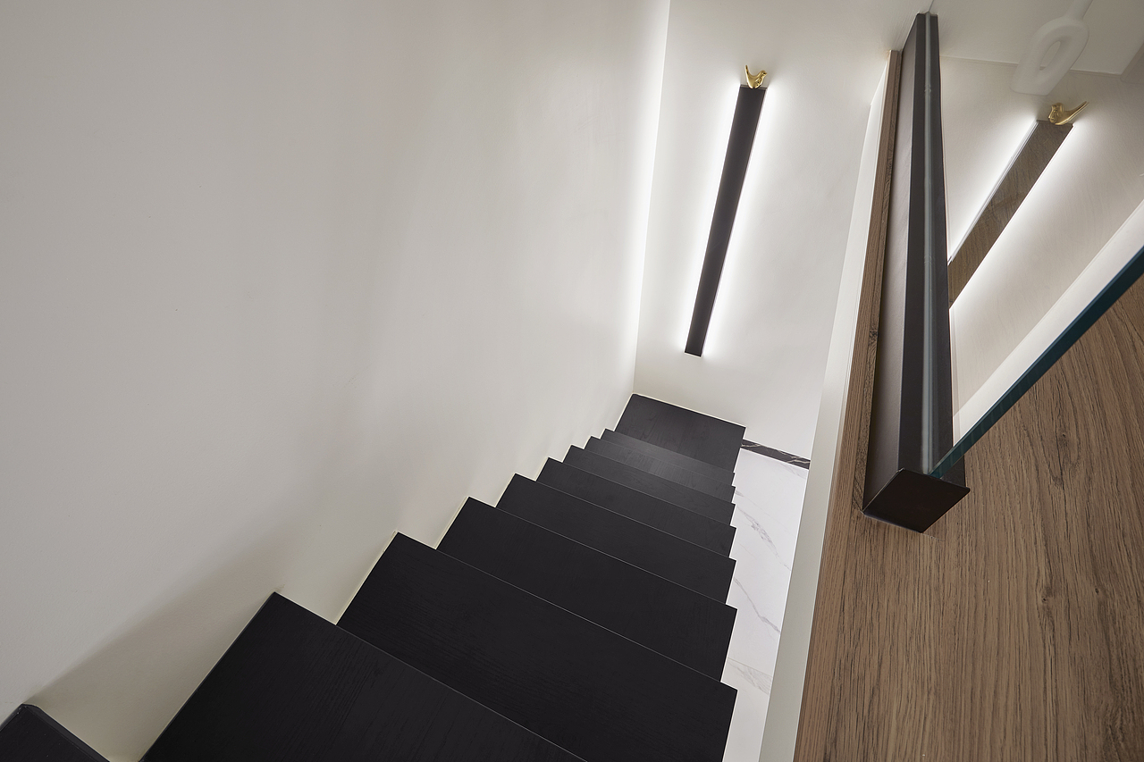 深圳口山设计:现代简约风小复式,邻居都忍不住来参考