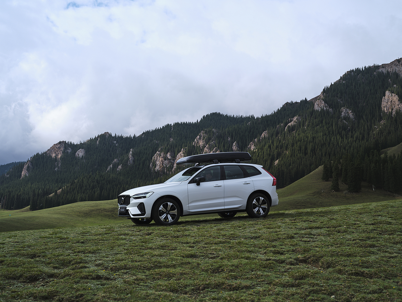 沃尔沃XC60峡湾版（图ZMzQ1MzIzMTQw） - 产品摄影 - 站酷设计师行摄匆匆111原创素材 - 站酷ZCOOL