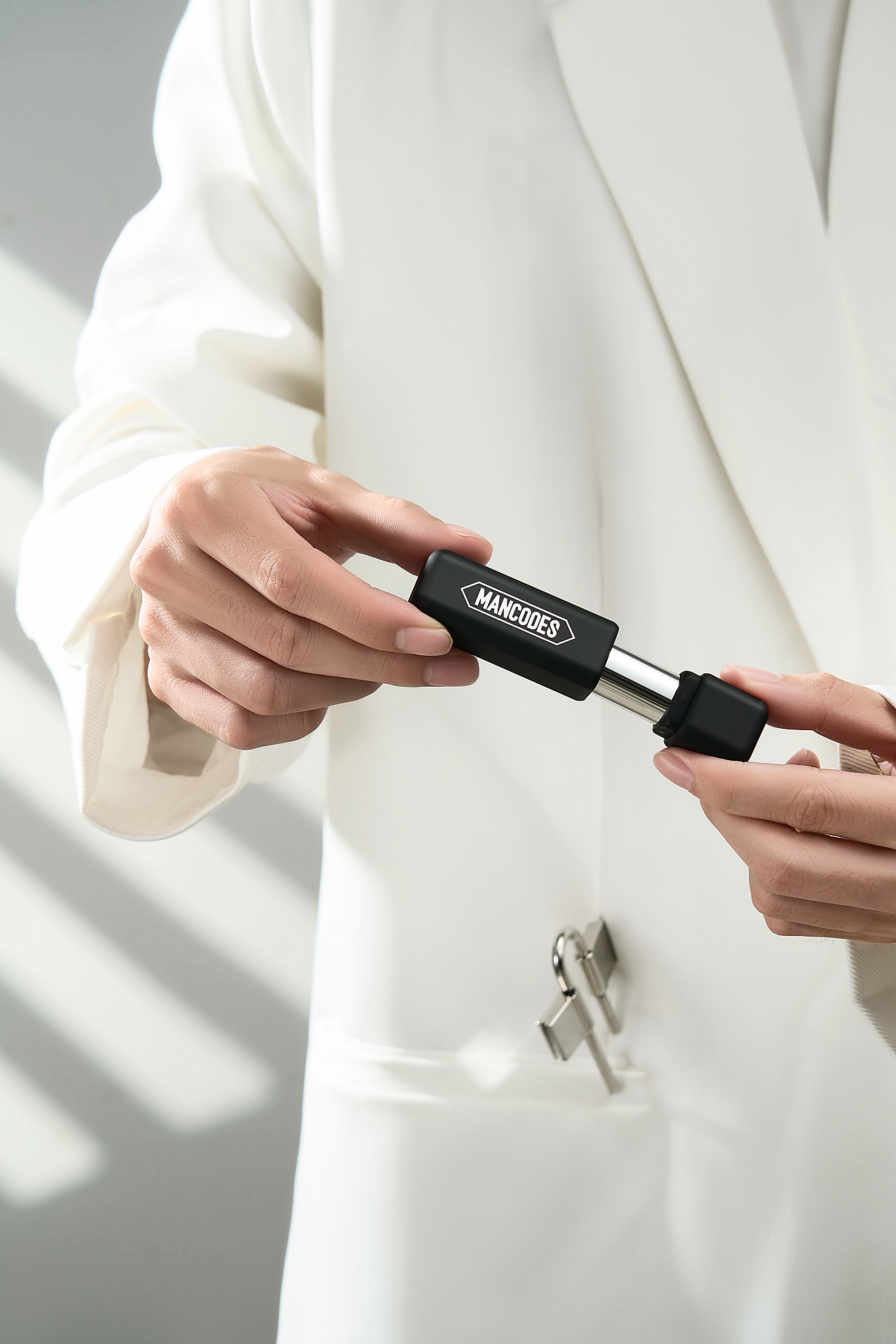 Mancodes男士保湿护肤拍摄（图ZMzUzNDkxNTI0） - 产品摄影 - 站酷设计师李岳photo原创素材 - 站酷ZCOOL