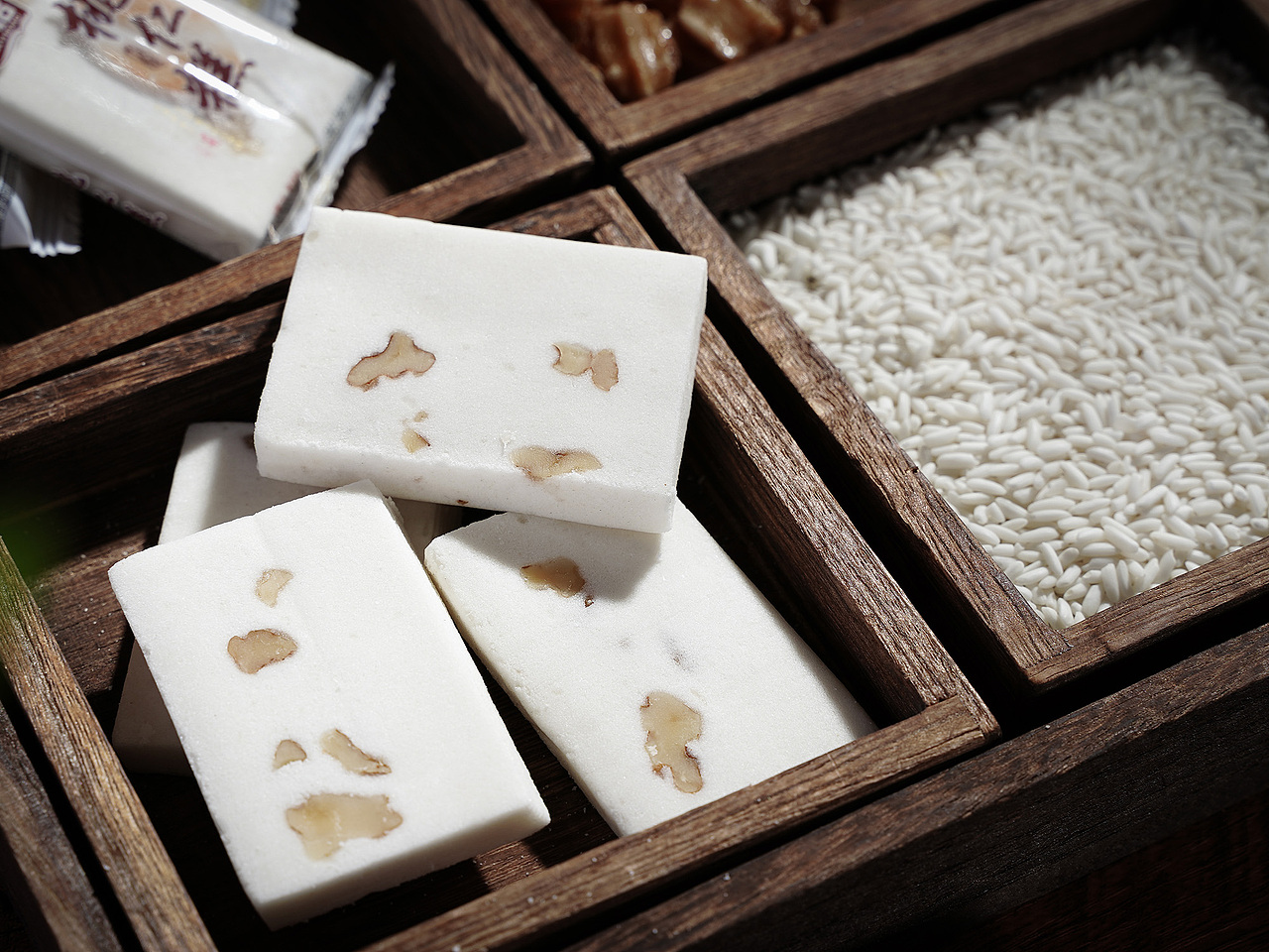 云片糕、桃仁糕