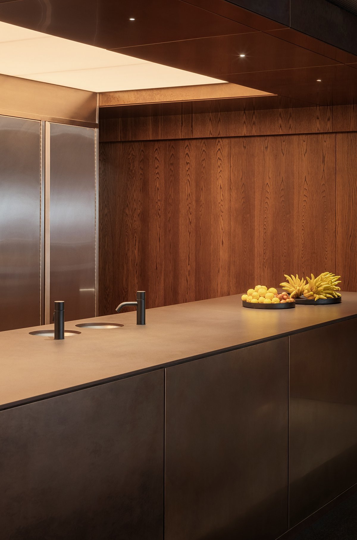 轻奢感木质餐厅装修设计案例鉴赏（图ZMzMxMDYzODUy） - 酒店餐饮设计 - 站酷设计师成都有木设计原创素材 - 站酷ZCOOL