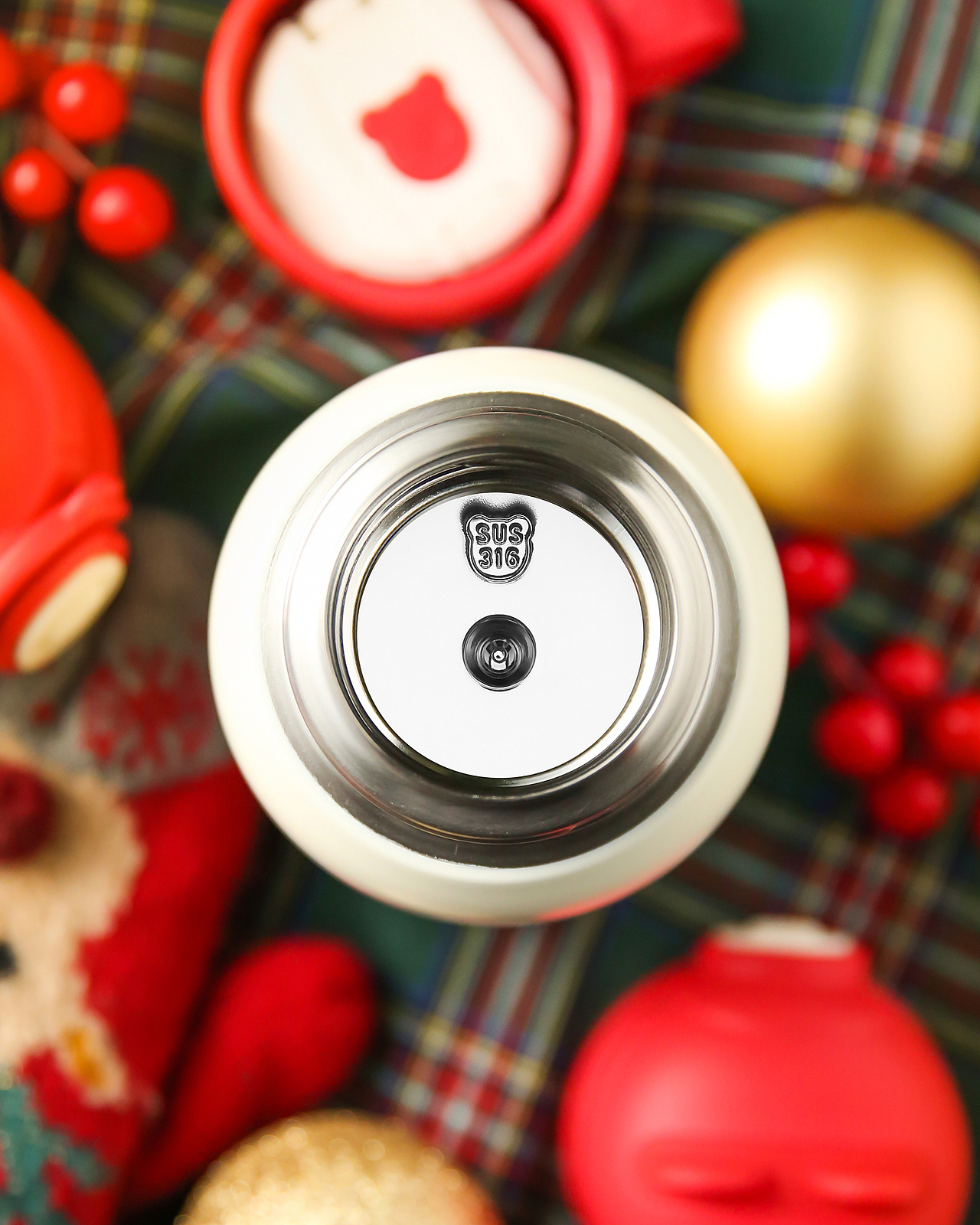 圣诞保温杯（图ZMzI0NzgyOTYw） - 产品摄影 - 站酷设计师预览摄影阿毛原创素材 - 站酷ZCOOL