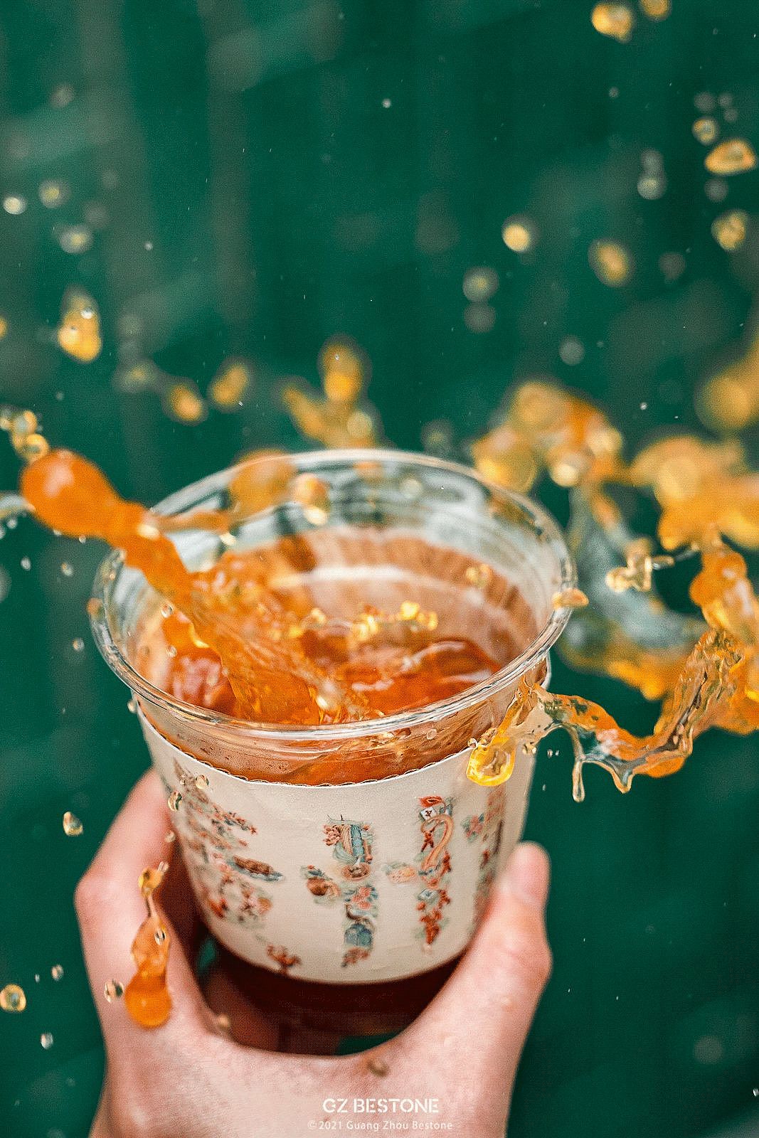 茶理宜世- 粤绣主视觉海报设计与广州限定杯及周边设计（图ZMzIwMjYwODg4） - 海报 - 站酷设计师Celia犀莉呀原创素材 - 站酷ZCOOL