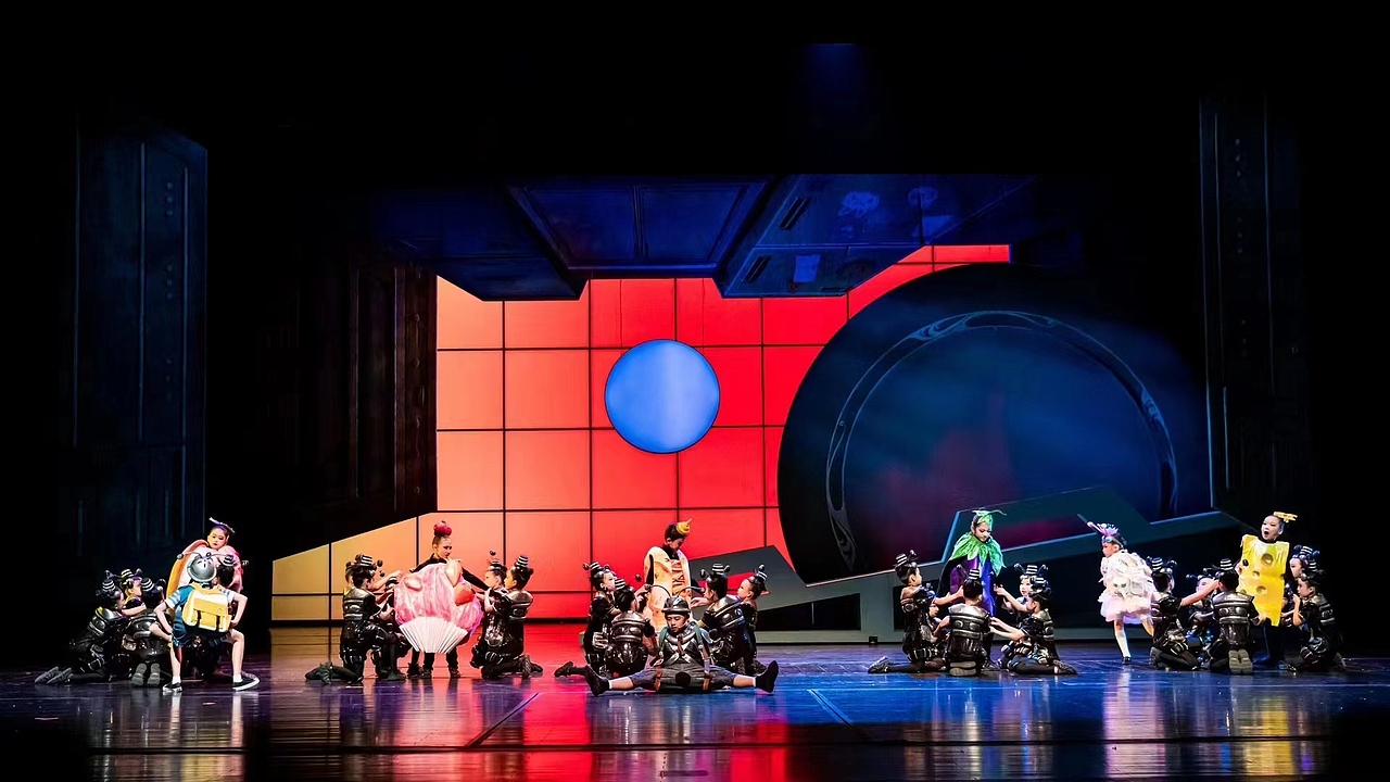 儿童剧《小蚂蚁奇遇记》