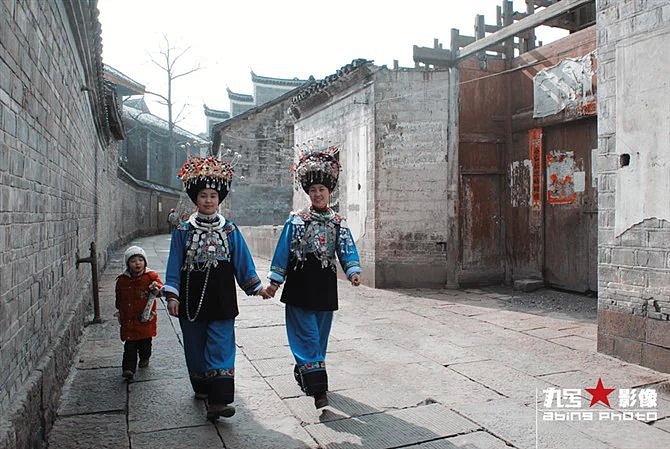 凤凰苗家服饰 人像拍摄