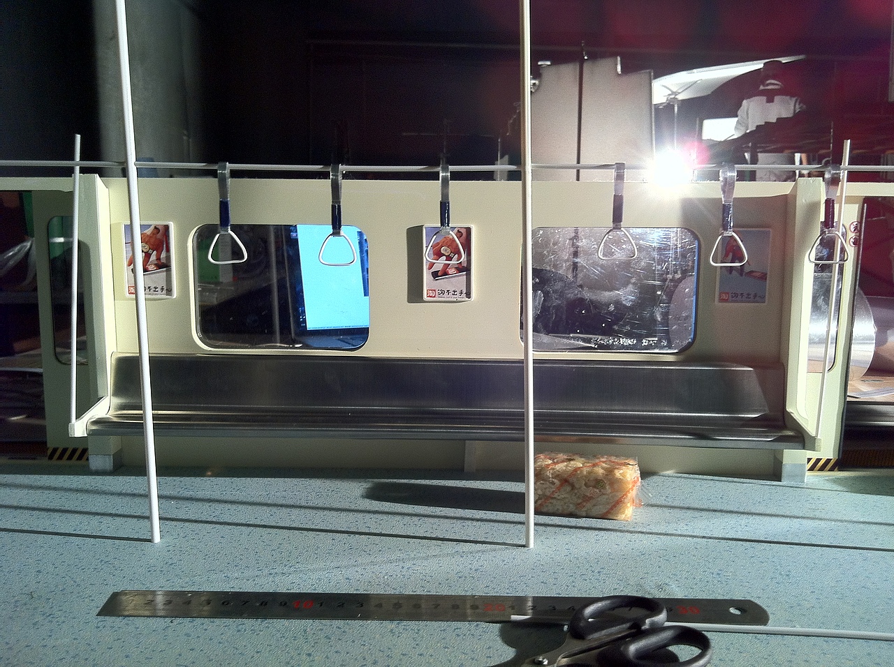 淘宝--逃不出手心系列广告场景制作图