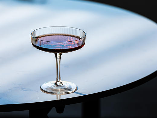 《蓝眼泪》| 高脚杯 | 葡萄酒杯 | 玻璃杯 | 饮具