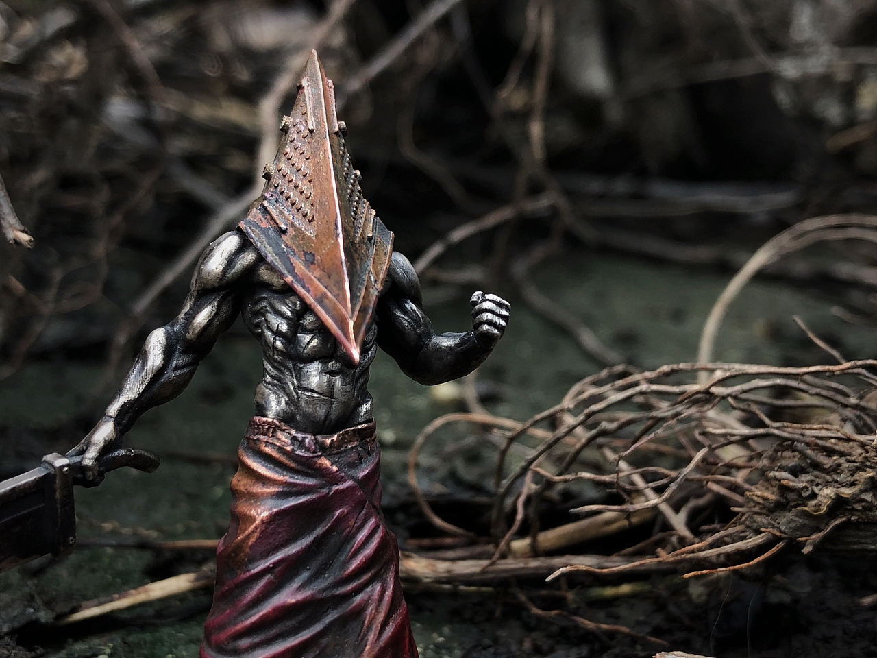 寂静岭中既残暴又炫酷的三角头怪物,高度还原作品