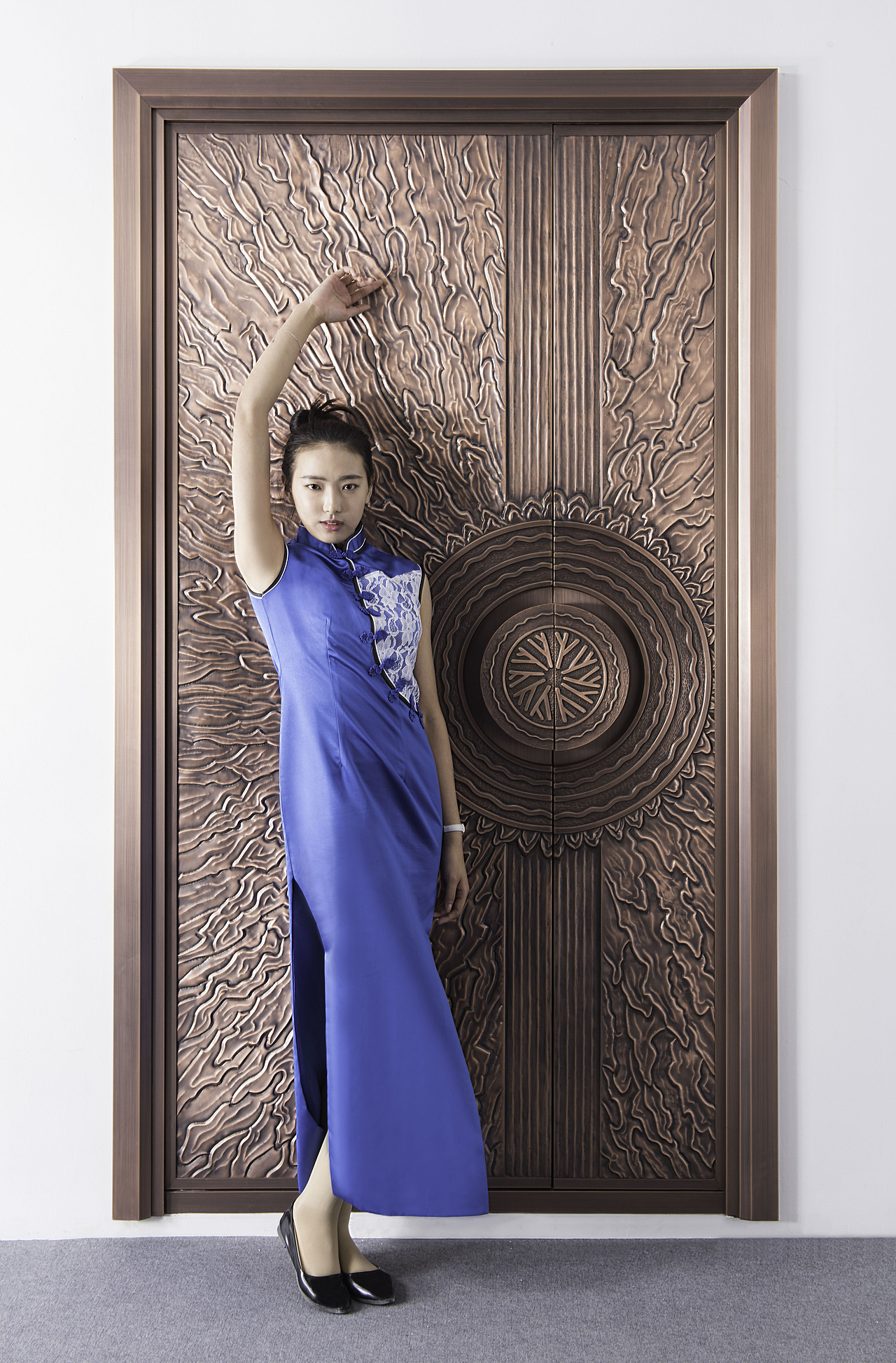 铜门、防盗门、入户门拍摄,辉乐豪铜门。