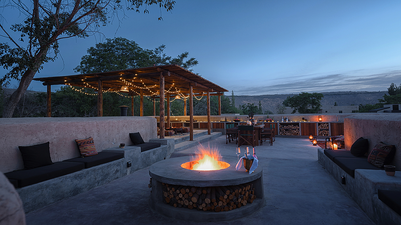 黄河宿集民宿-沙枣小院-室外景观