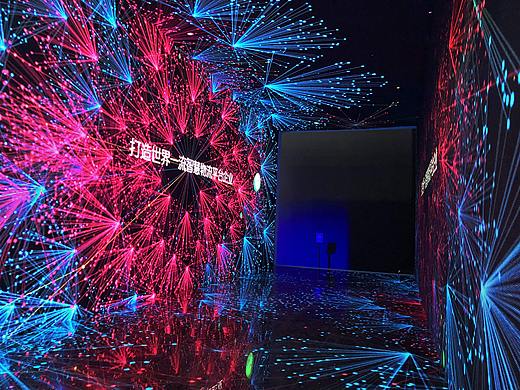 沉浸式通道装置「创·变」