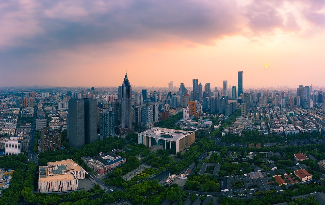 风雨来临前的日落