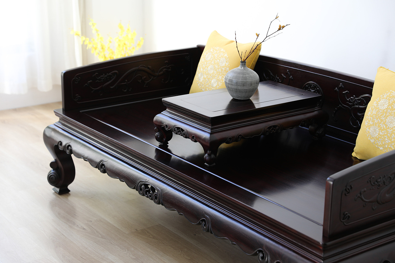 螭龙罗汉床赞比亚血檀