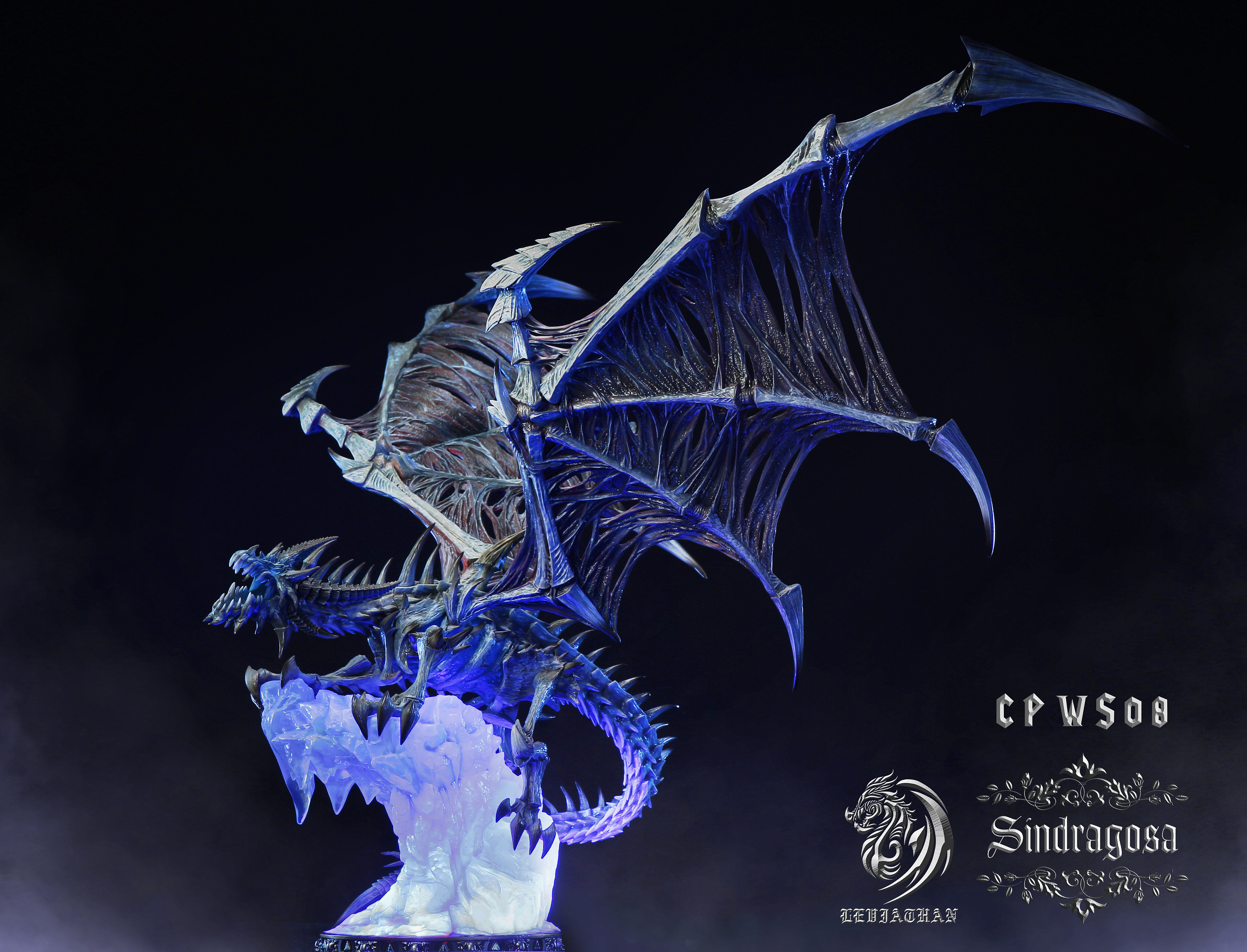 冰霜巨龙,翼展一米