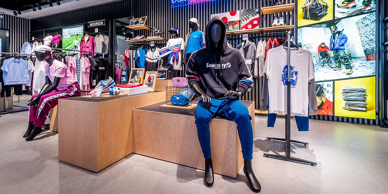 索康尼 | 主打专业科技的高端运动品牌