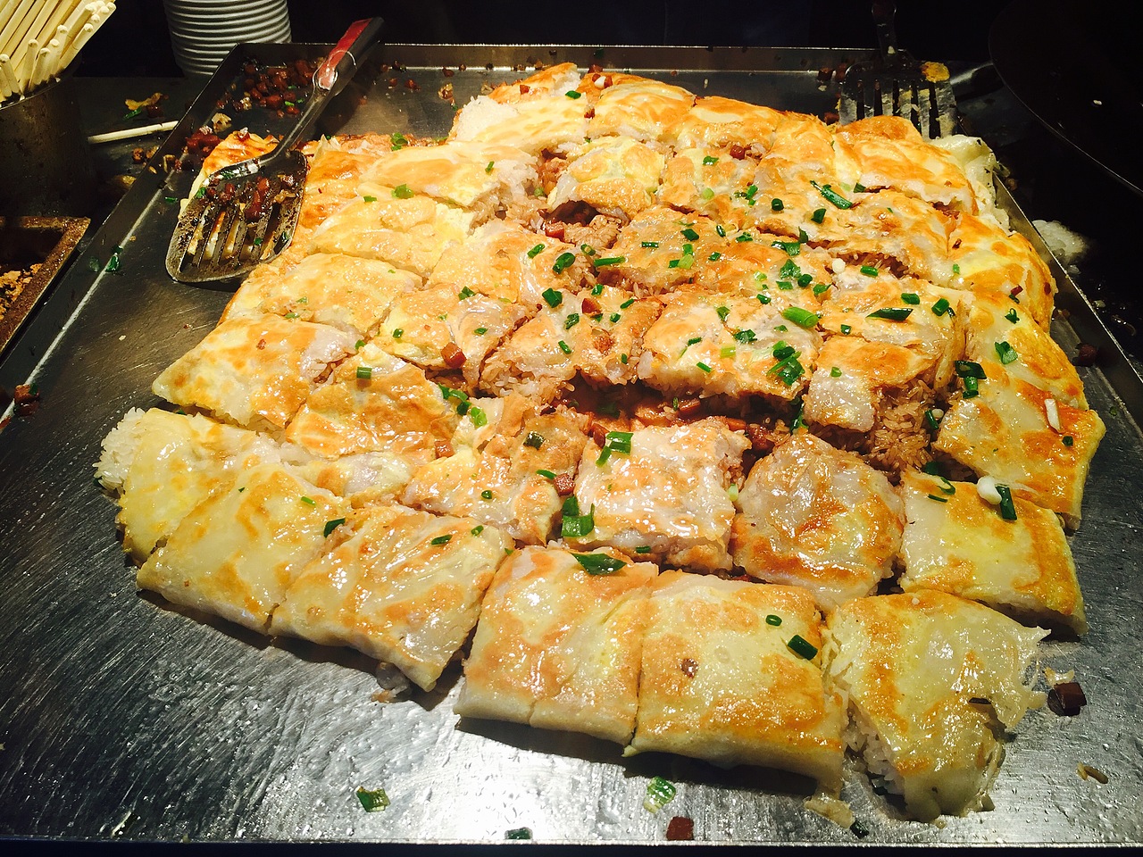 豆皮,在武汉吃到最好吃的东西,机主不要去小吃街吃,就是平时的早餐店