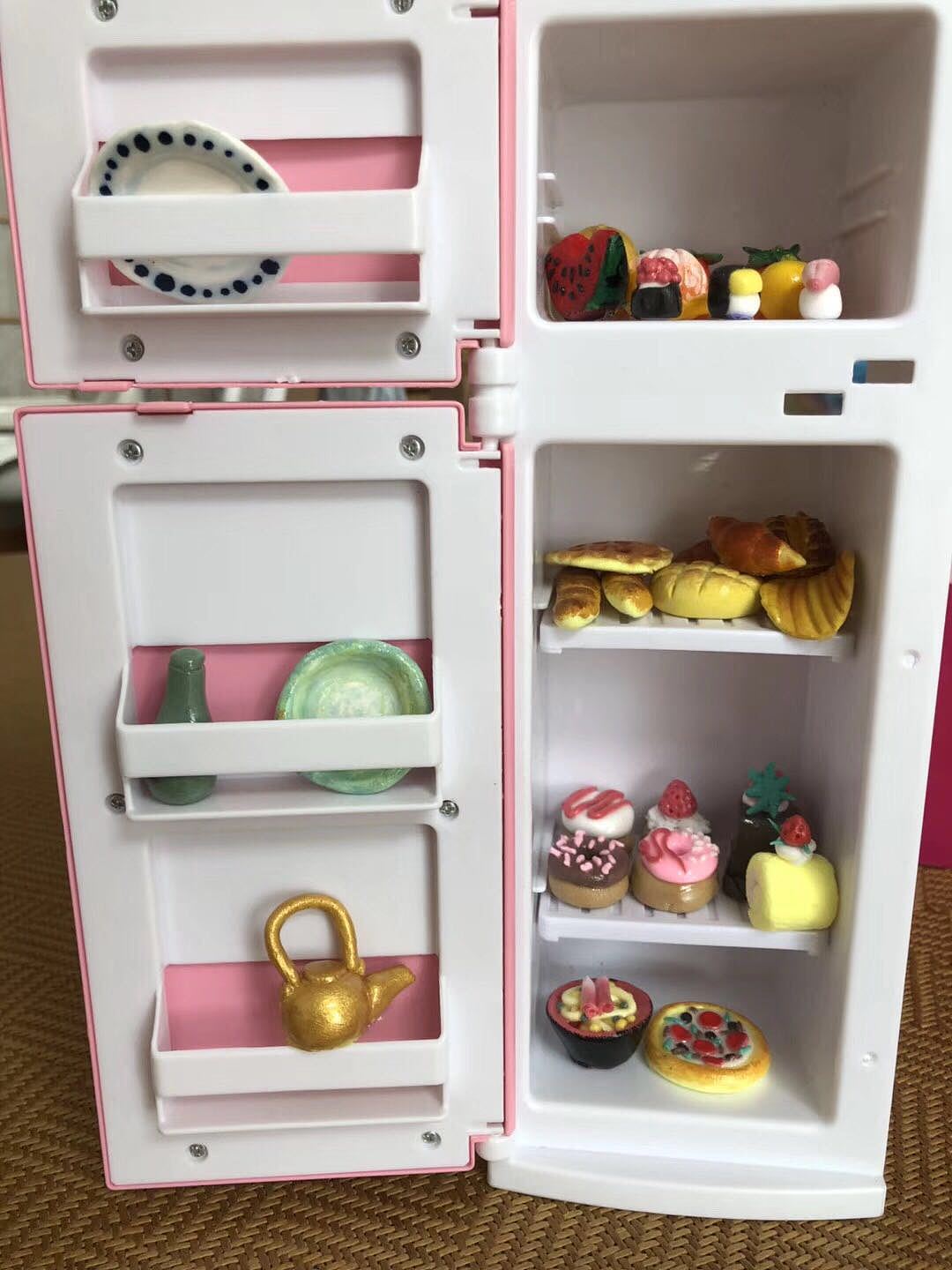 一组超轻黏土食玩和软陶小胖妞的组合