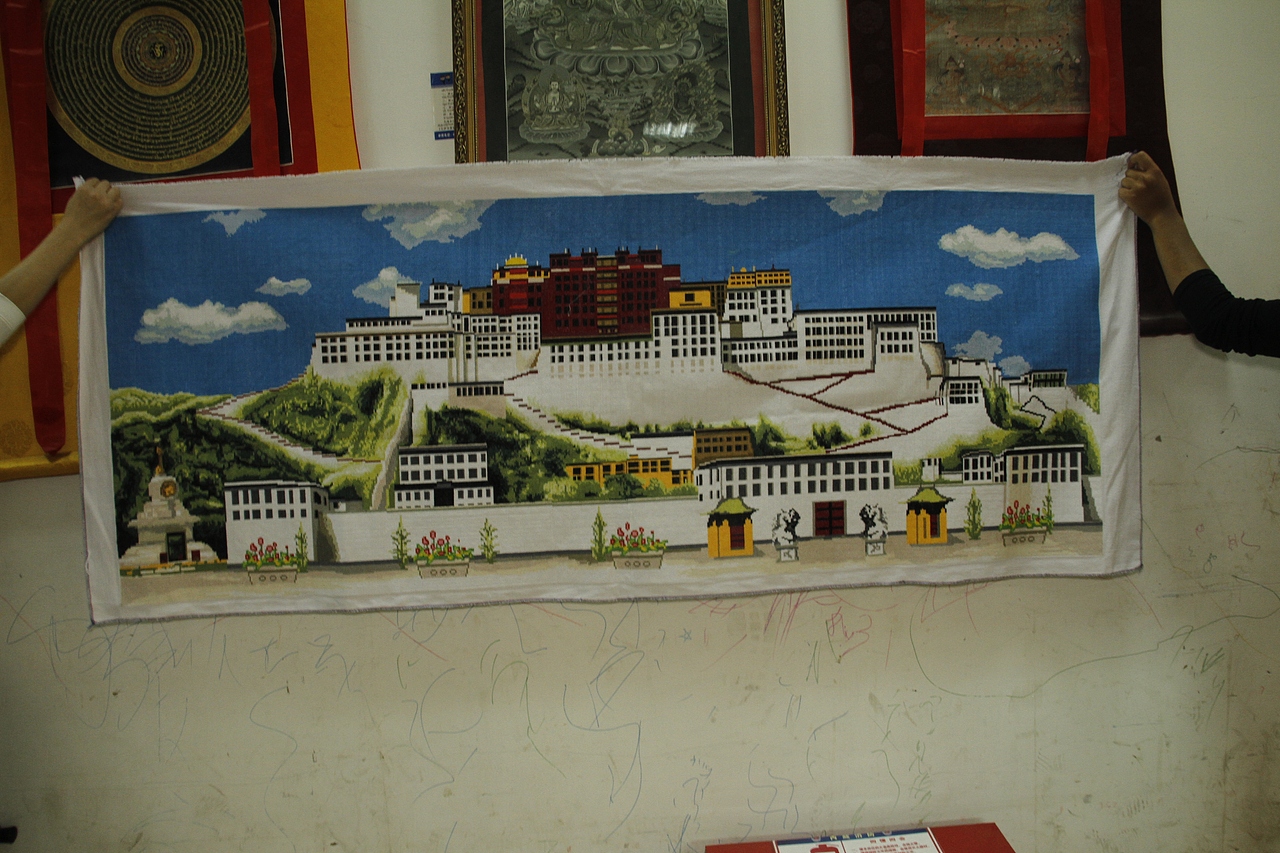 手工传统刺绣十字绣布达拉宫长卷宏伟建筑装饰艺术