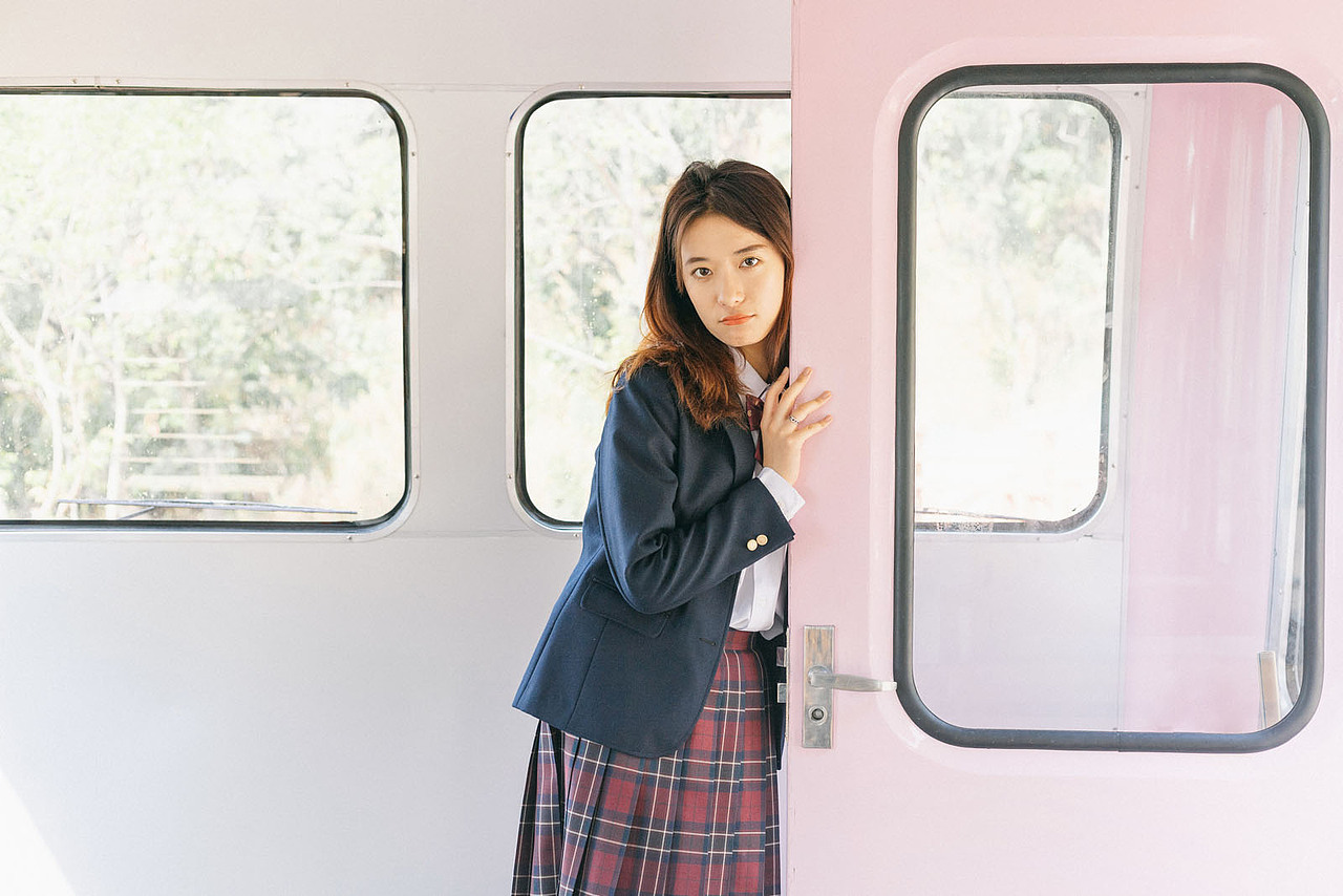 樱花列车（图ZMjQ2MTc2MzAw） - 人像摄影 - 站酷设计师繁星小理原创素材 - 站酷ZCOOL