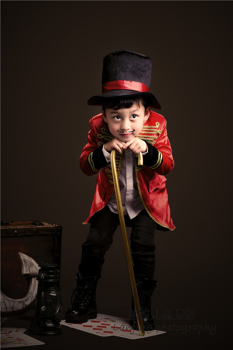 蓝鲸儿童摄影作品魔术师