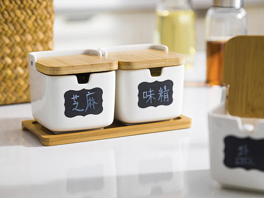 《十二楼的莫文蔚》| 调料盒 | 调味罐 | 厨房