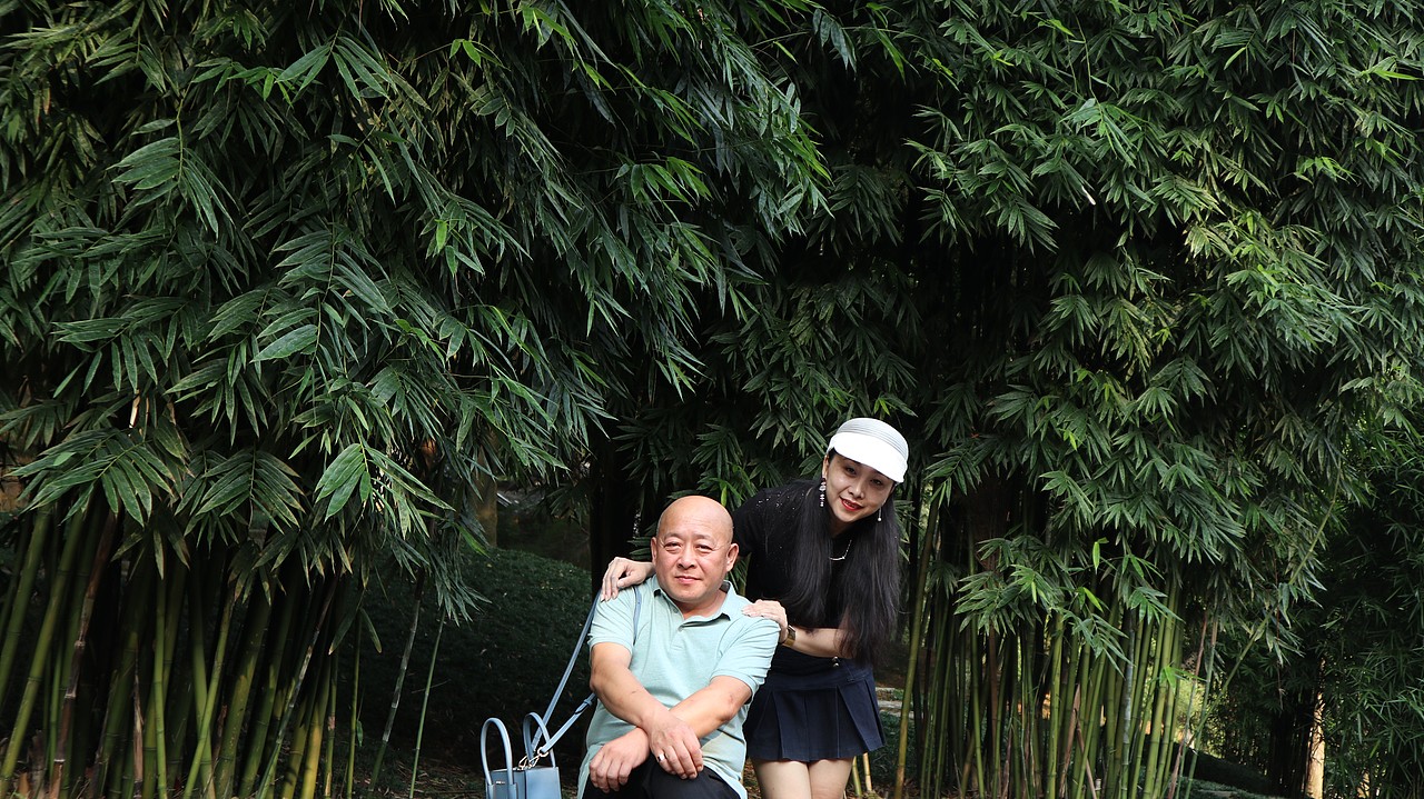 阿味大虾东北代表团长沙游览留念