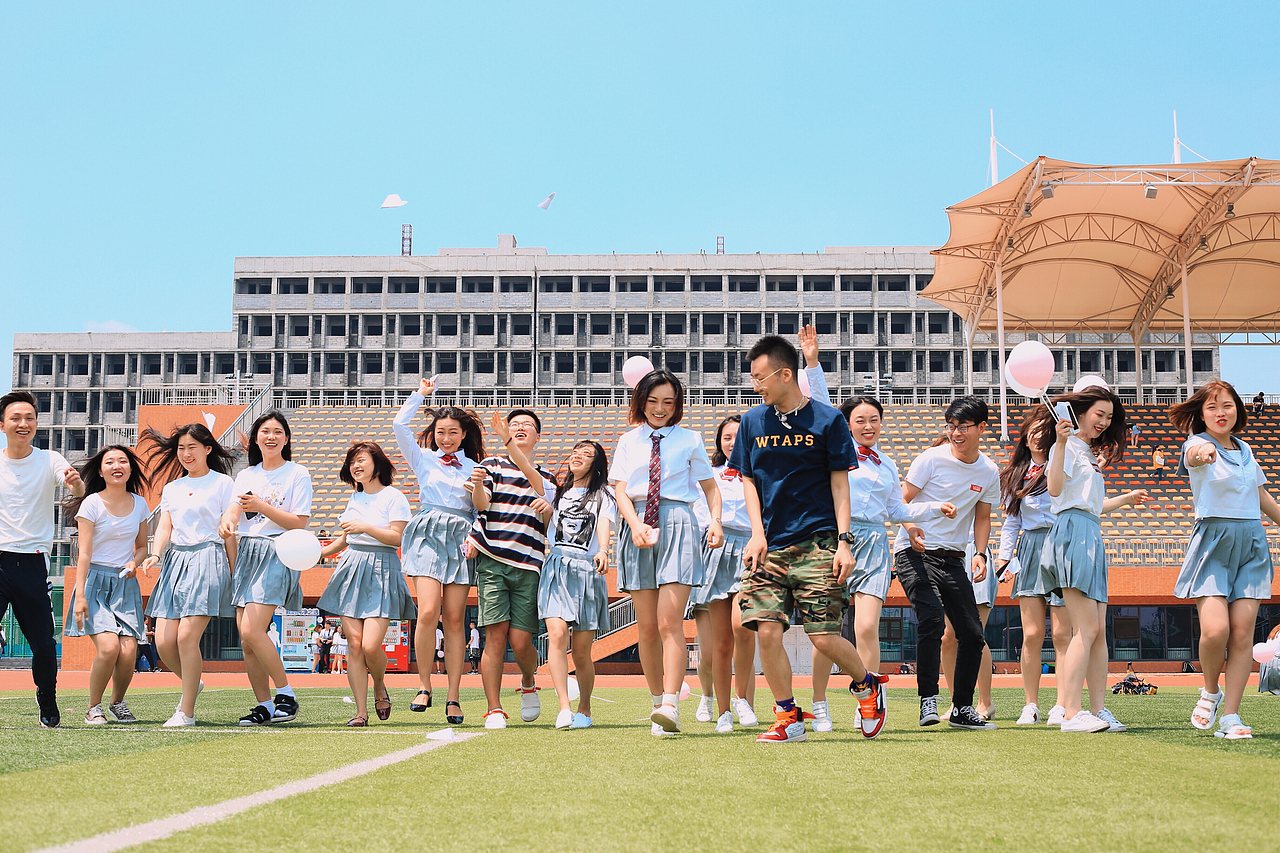 夏天真是一个奇怪的季节:crescent_moon: