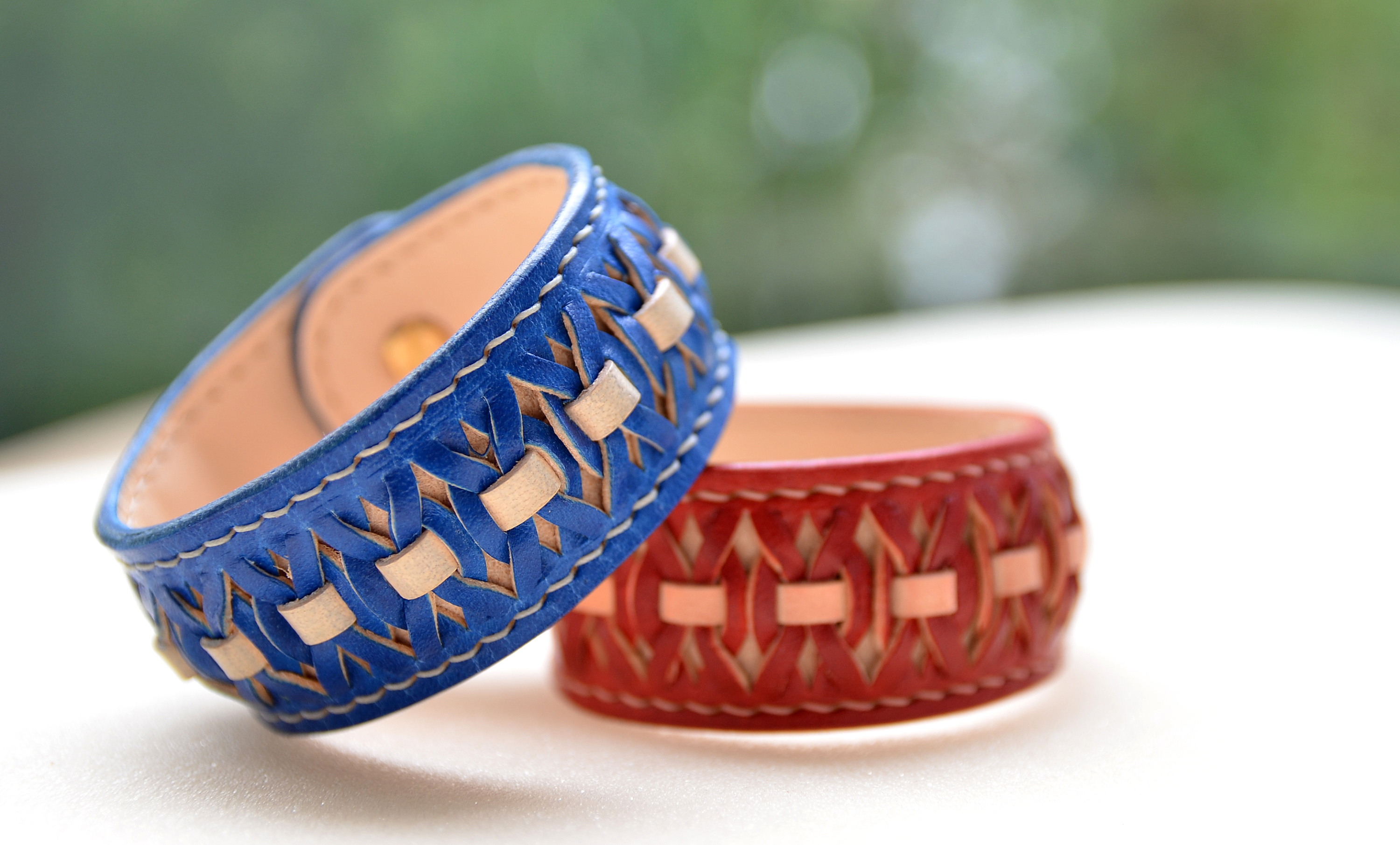 手工编织彩色皮手环