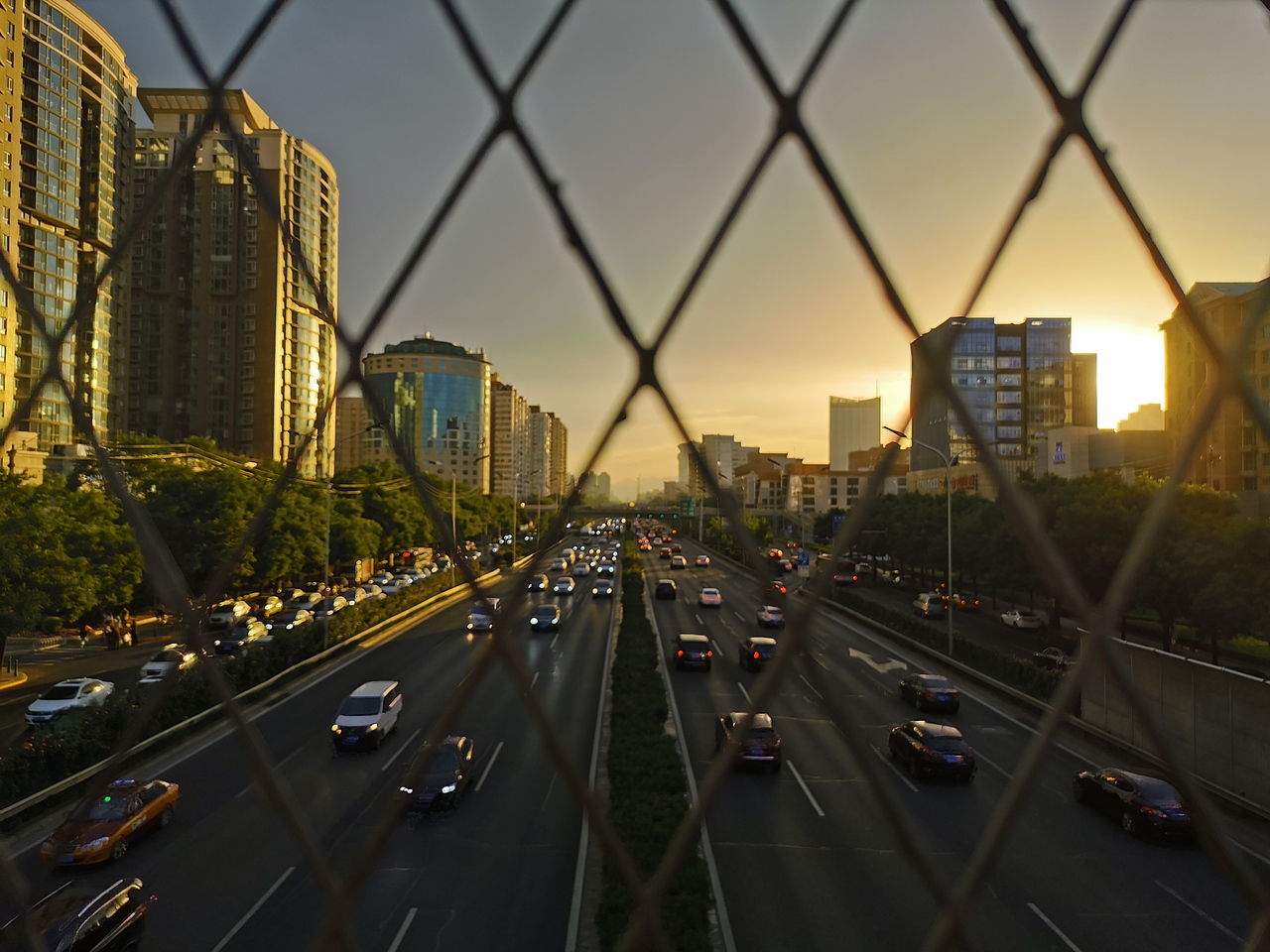 记录:手机镜头里的北京——下班路上