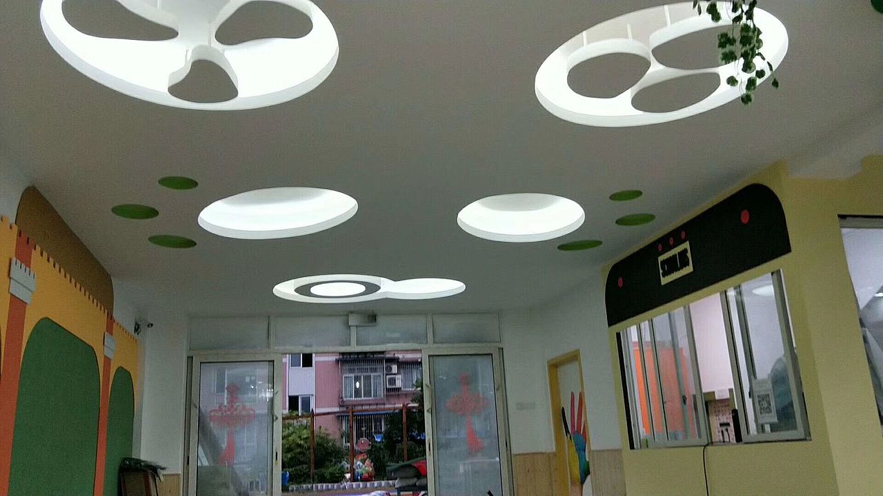 四川成都幼儿园装修直播|成都风车车幼儿园装修现场图