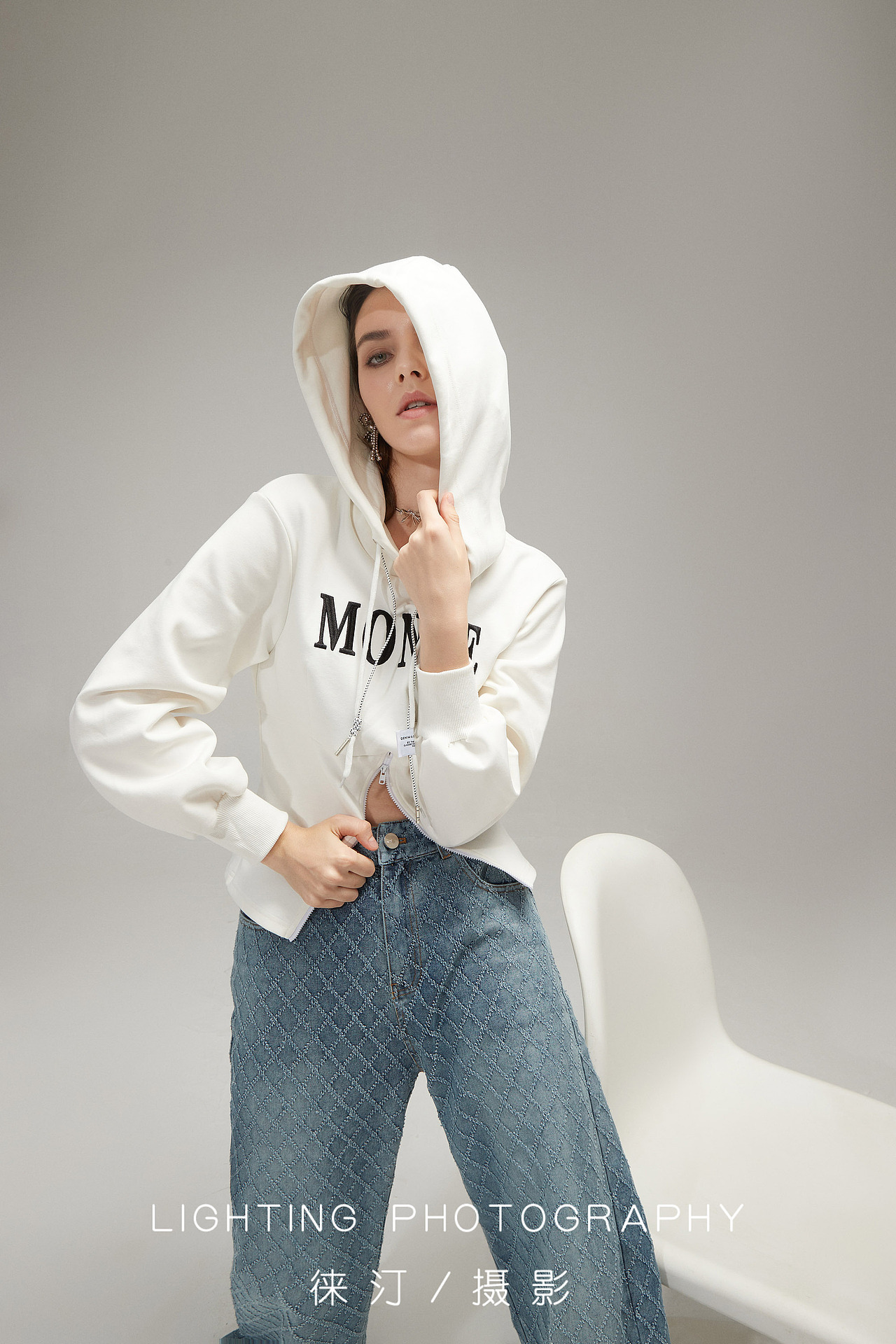 设计师服装拍摄，女装摄影，个性女装，女外模（图ZMzE4MDIzNDk2） - 人像摄影 - 站酷设计师徕汀服装摄影原创素材 - 站酷ZCOOL