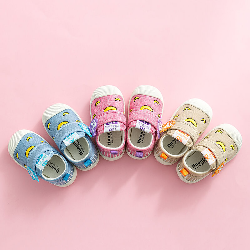 色彩风拖鞋拍摄