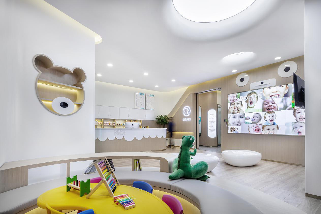 drnie和他的孩子们牙科诊所