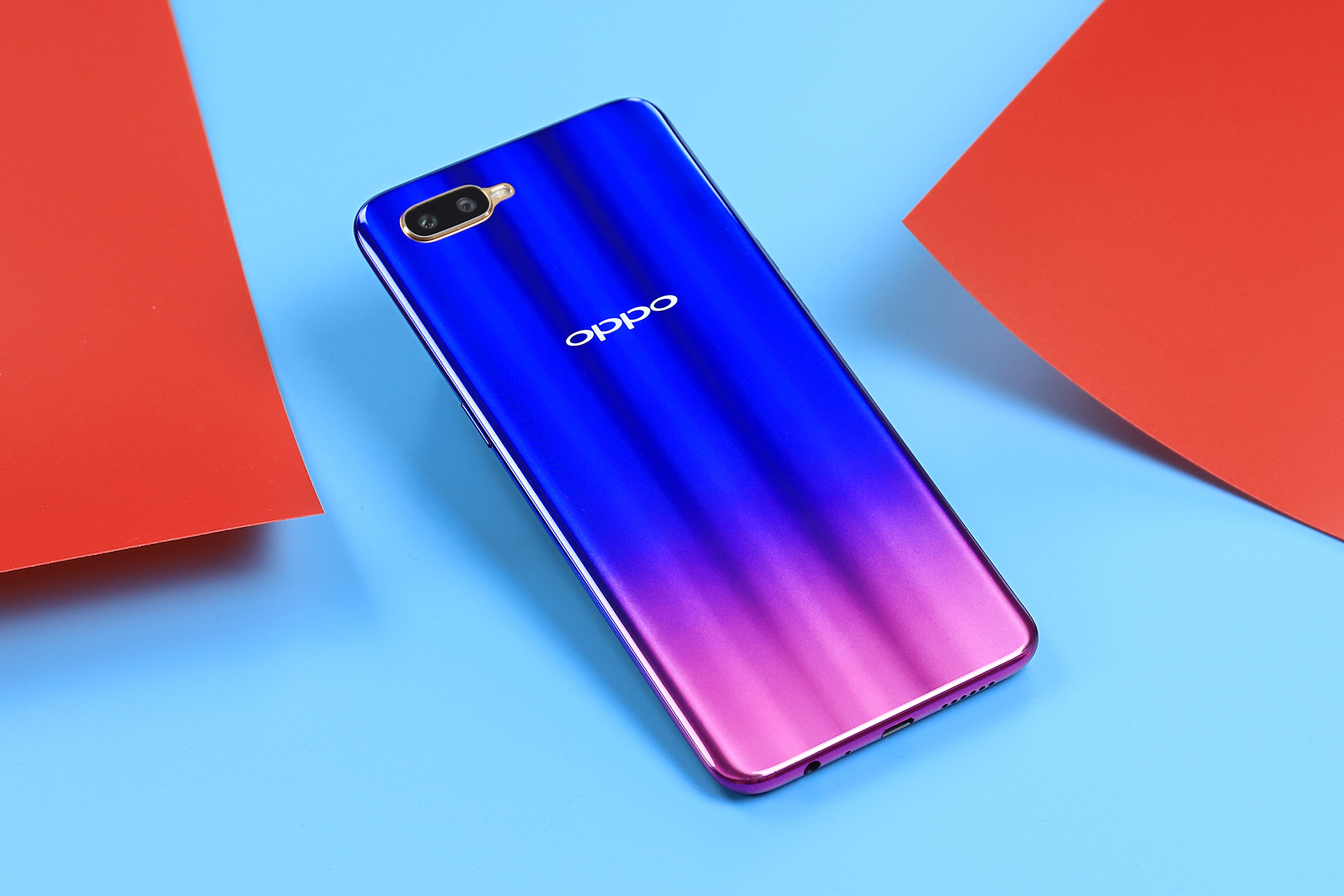屏幕指纹落户千元机——oppo k1