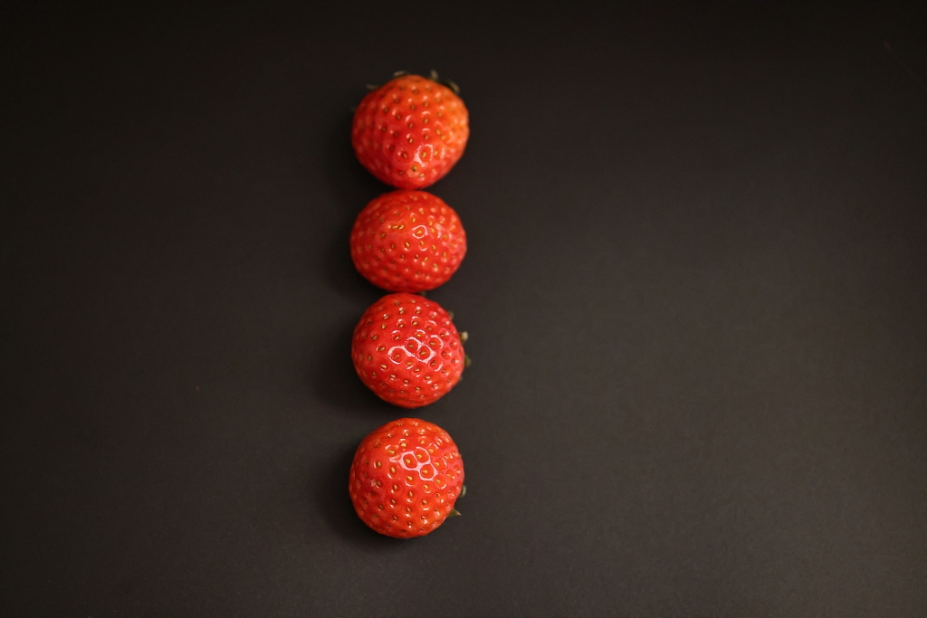 草莓图片素材背景高清图片草莓数字123456789草莓爱心（图ZMjg1NTI5NTY0） - 产品摄影 - 站酷设计师饿狐原创背景素材原创素材 - 站酷ZCOOL