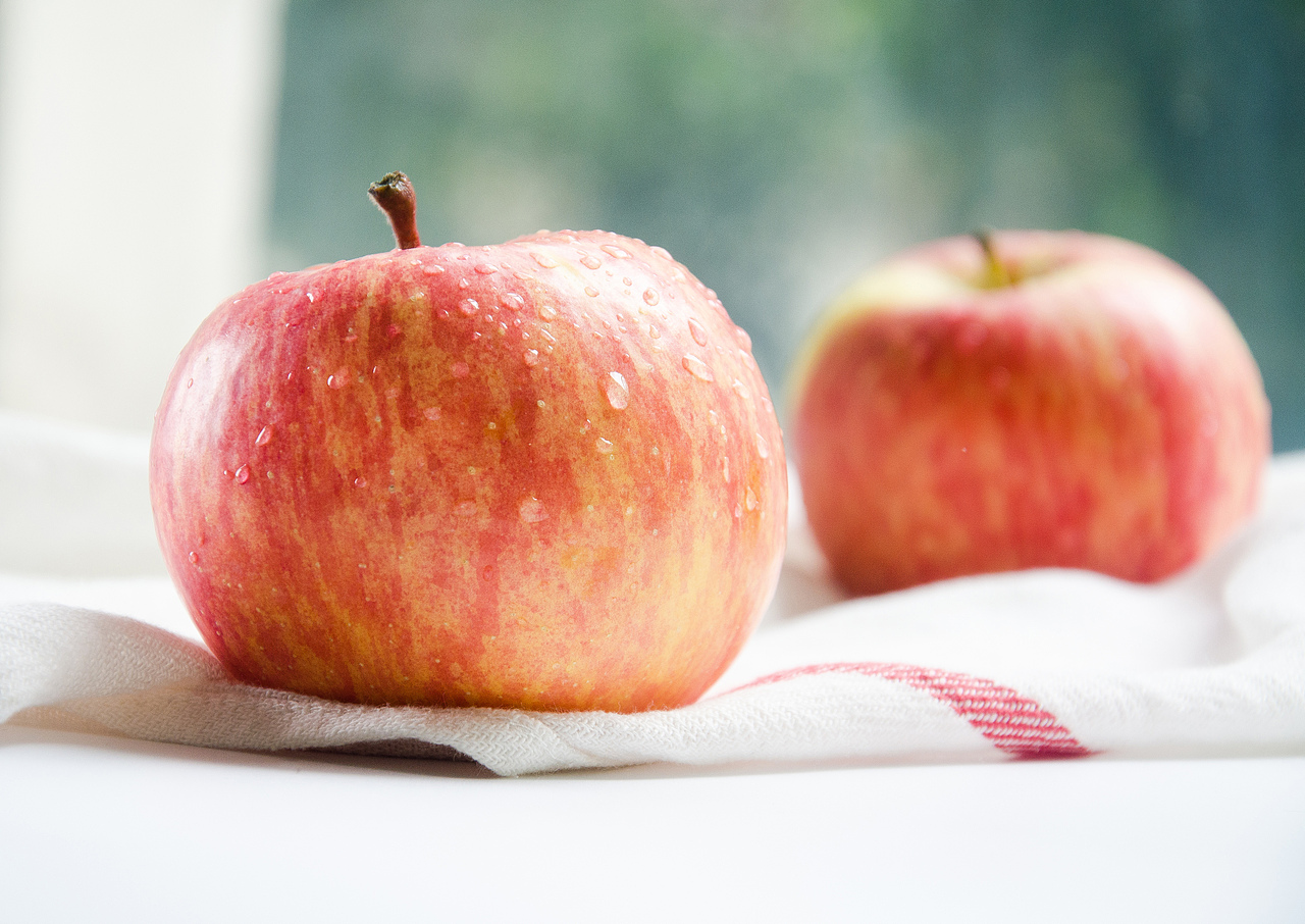 苹果是水果的苹果哦