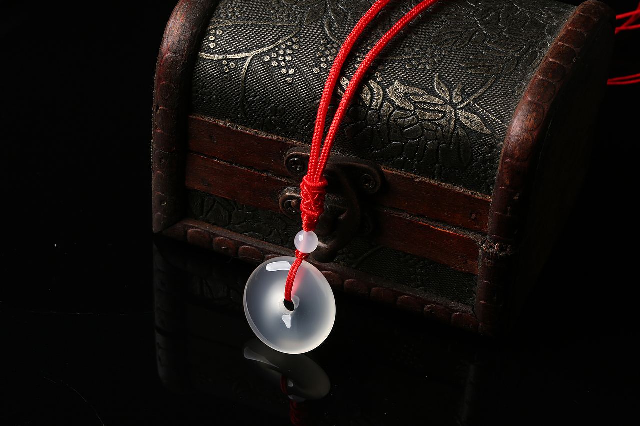 玉吊坠拍摄-透亮（图ZOTYyMzk3MzY=） - 产品摄影 - 站酷设计师sundog视觉原创素材 - 站酷ZCOOL