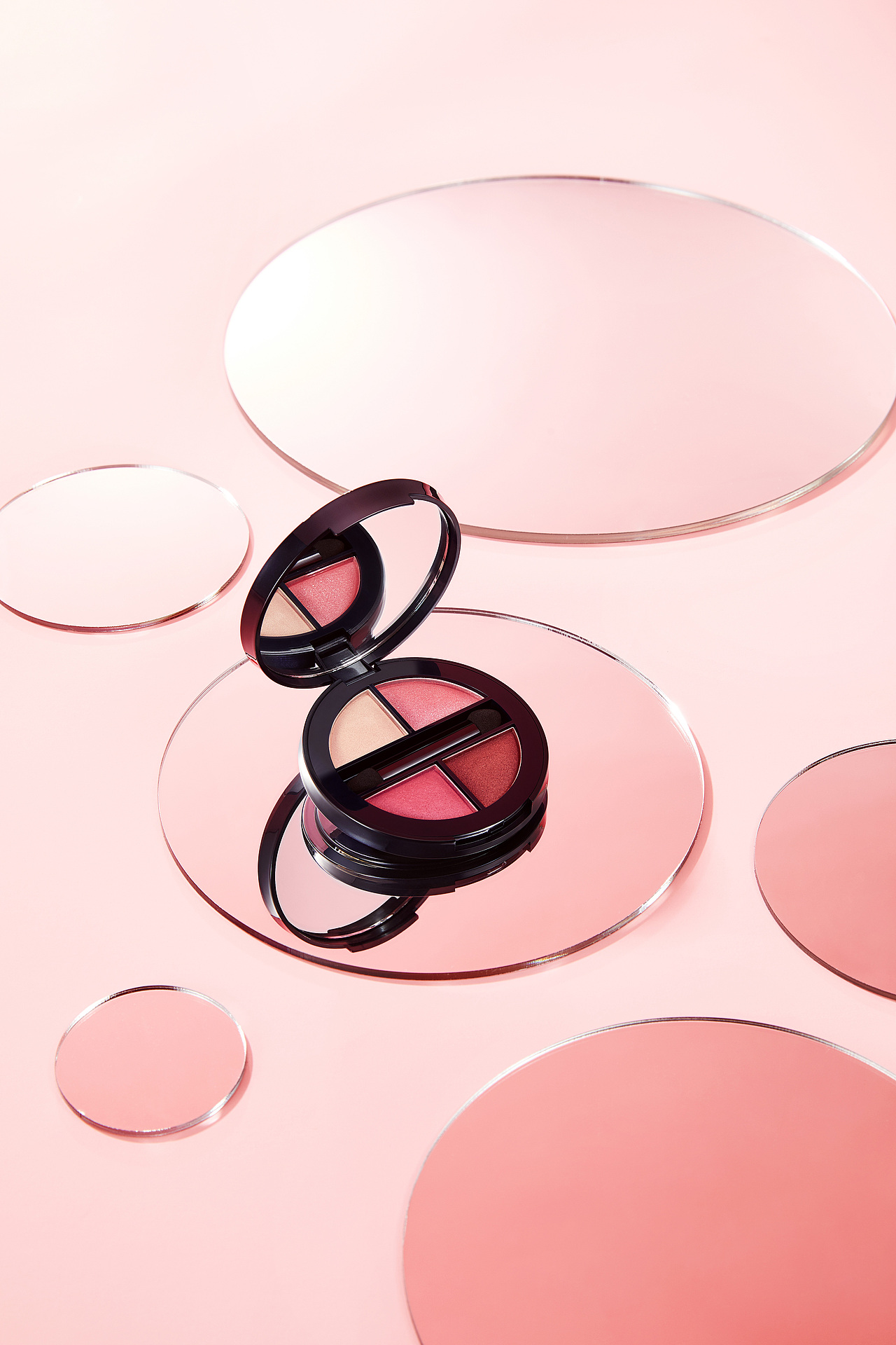 Kangaroo mommy beauty 四色眼影（图ZMjMwNTM4MTg0） - 产品摄影 - 站酷设计师YIKE666原创素材 - 站酷ZCOOL