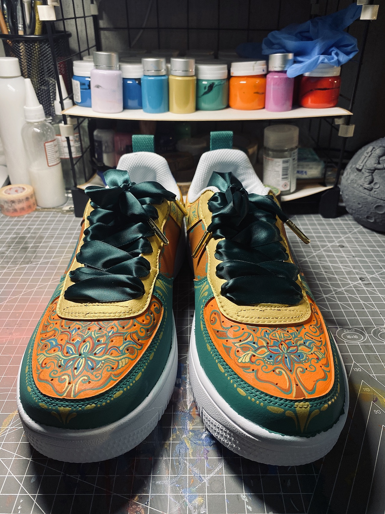 【手绘自制】鸿星尔克敦煌配色国潮鞋履设计（图ZMjcyMTQyMjQ4） - 鞋履设计 - 站酷设计师琯朗原创素材 - 站酷ZCOOL