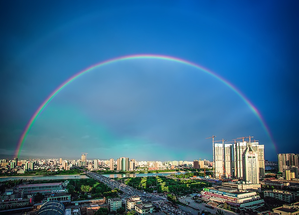 14太原雨后空中的双轮彩虹,恰巧有机会拍到~分享给木有看到的亲们