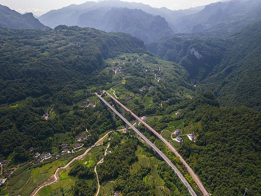 沪渝高速宜昌长阳贺家坪互通航拍